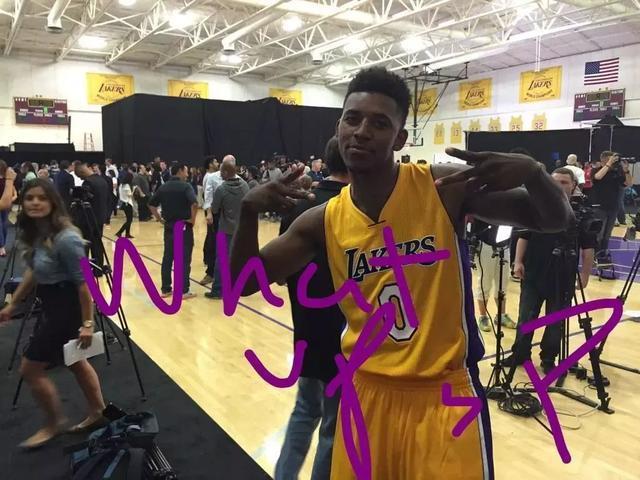 李昂告别海港：我会记住这段美好经历，永远是海港球迷（李昂告别海港：美好回忆常在，我将永远支持海港）