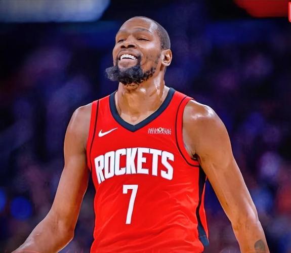 国安主场战平山东泰山（国安主场与山东泰山战成平局）