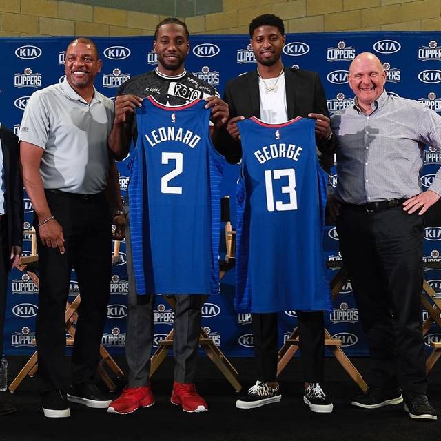 记者：加拉塔萨雷希望免费租借萨拉赫，合同半年800万欧（报道：加拉塔萨雷拟零租金租借萨拉赫，半年合约800万欧元）